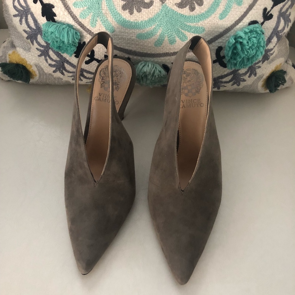 Brand NEW grey suede shoes
